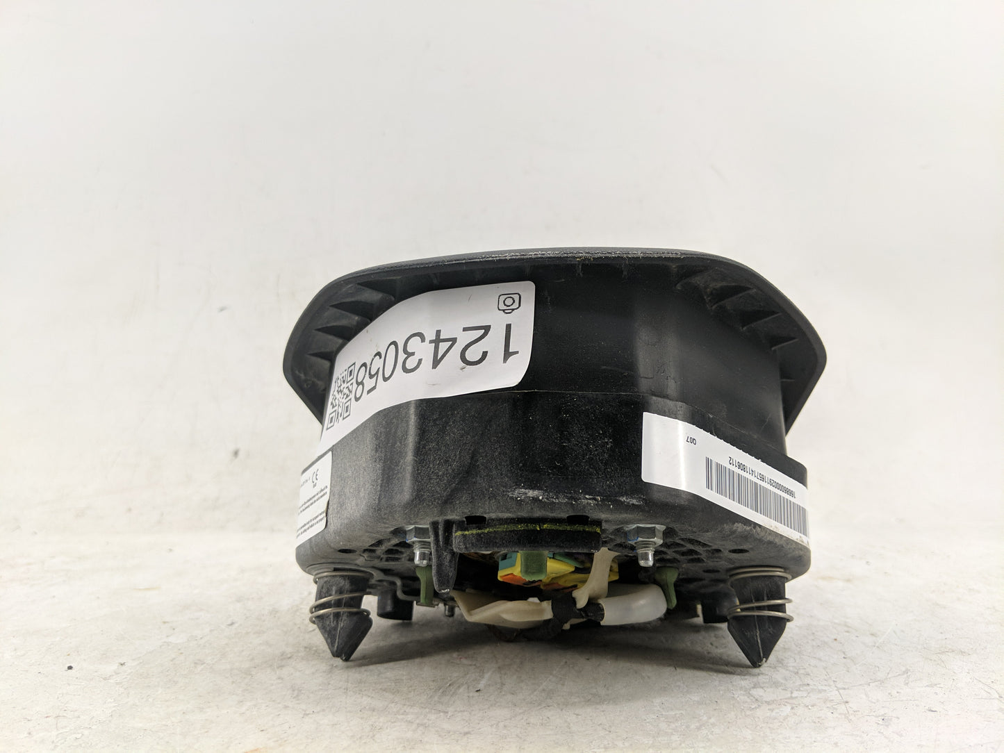 Mercedes-benz Gla45 Amg Air Bag Driver Left Steering Wheel Mounted - Oemusedautoparts1.com