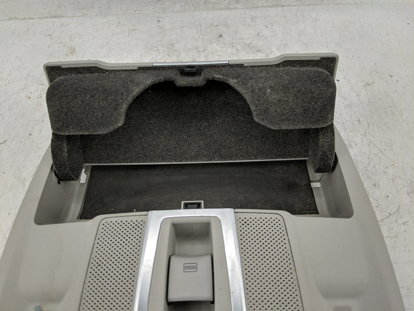 2014 Mercedes-benz Glc250 Overhead Roof Console - Oemusedautoparts1.com