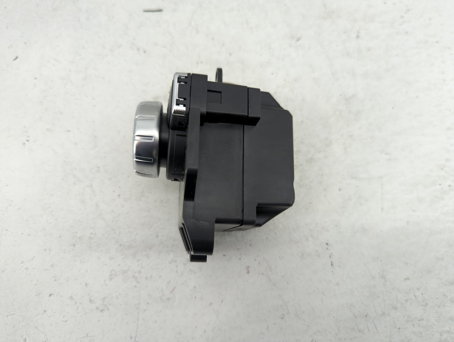 Mercedes-benz Glk250 Driver Left Oem Fog Light Lamp - Oemusedautoparts1.com