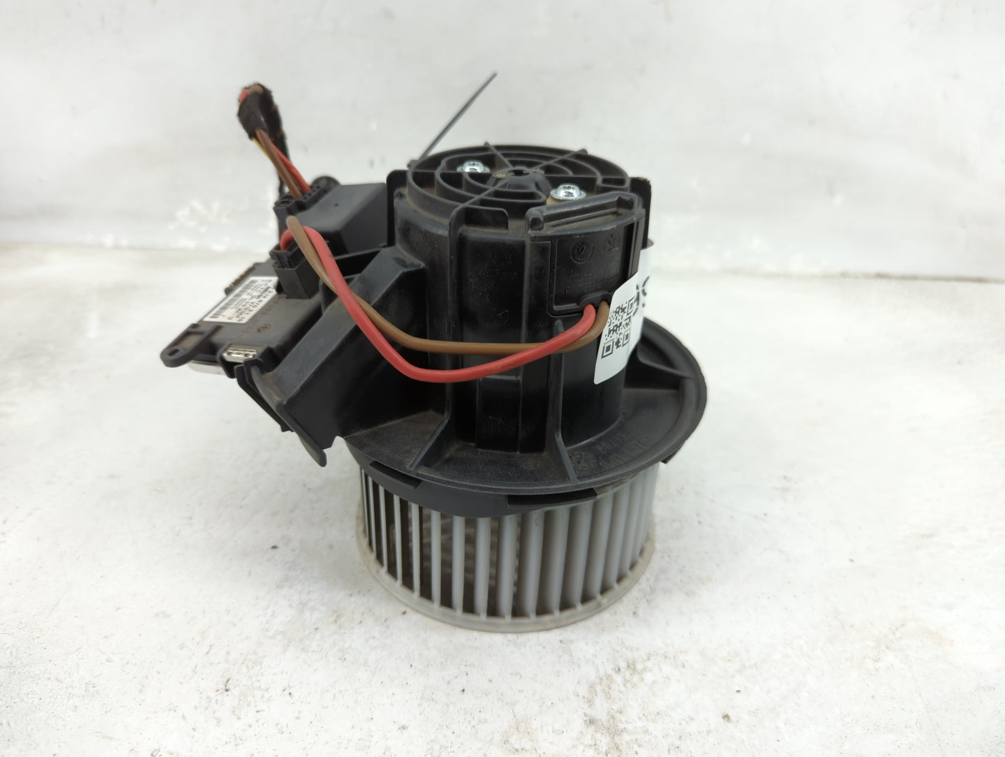2011-2015 Mercedes-Benz Glk350 Heater AC Blower Motor P/N:A2128300708 V7771001 Fits OEM Used Auto Parts - Oemusedautoparts1.