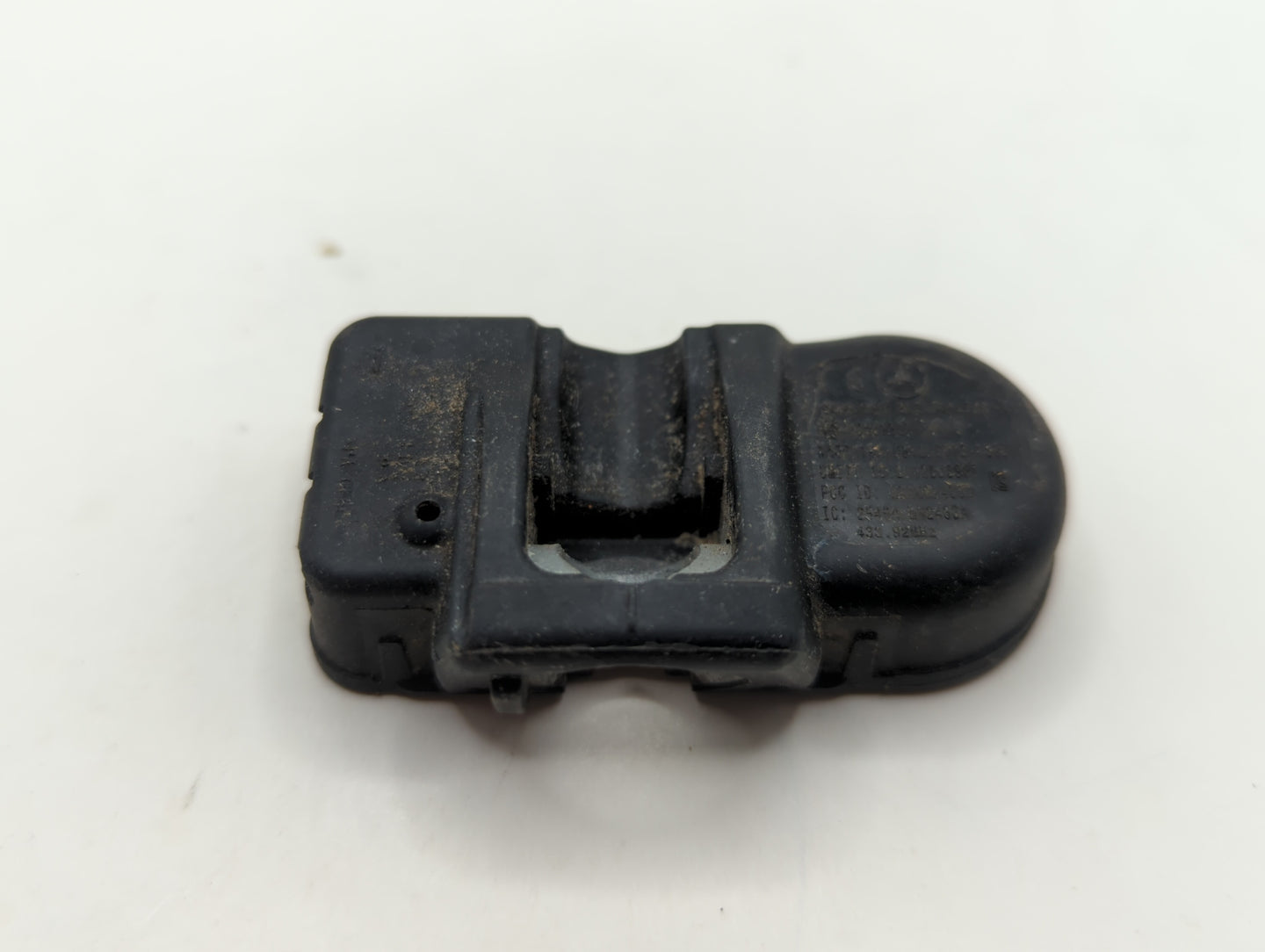 2014 Mercedes-benz Glk350 Tire Pressure Monitoring System Sensor Tpms - Oemusedautoparts1.com
