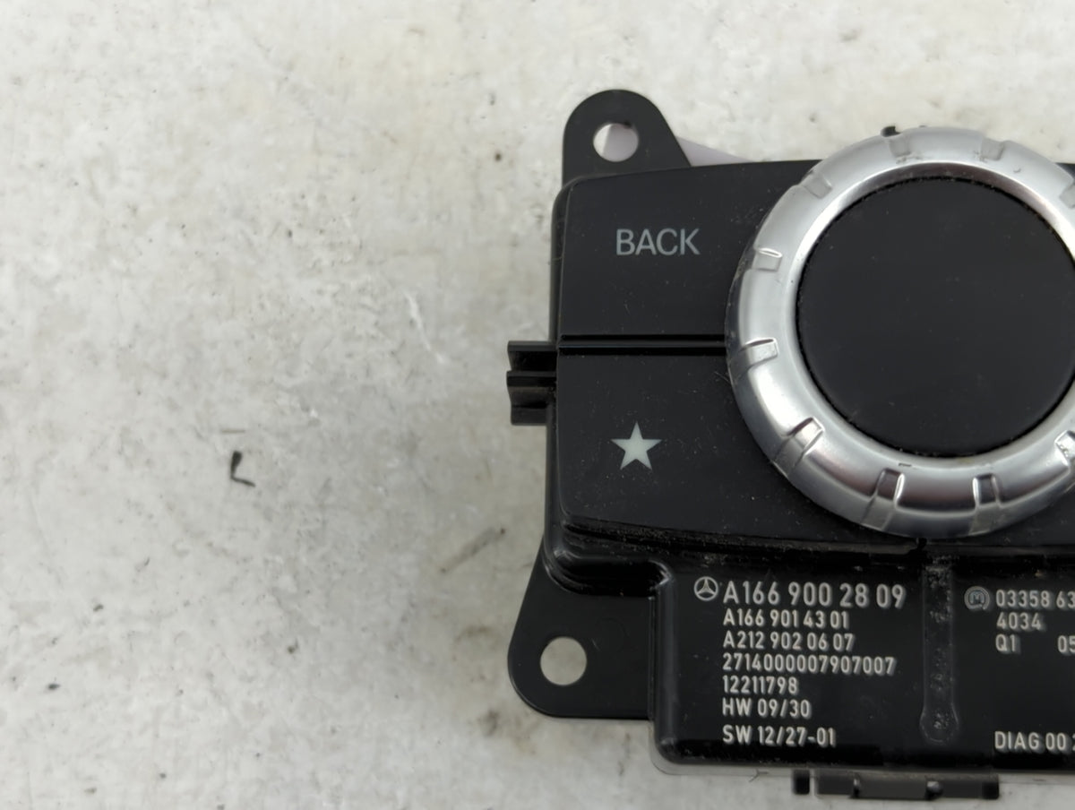 2014 Mercedes-Benz Ml350 Radio AM FM Cd Player Receiver Replacement P/N:A1669002809 A1669014301, A2129020607 Fits OEM Used A