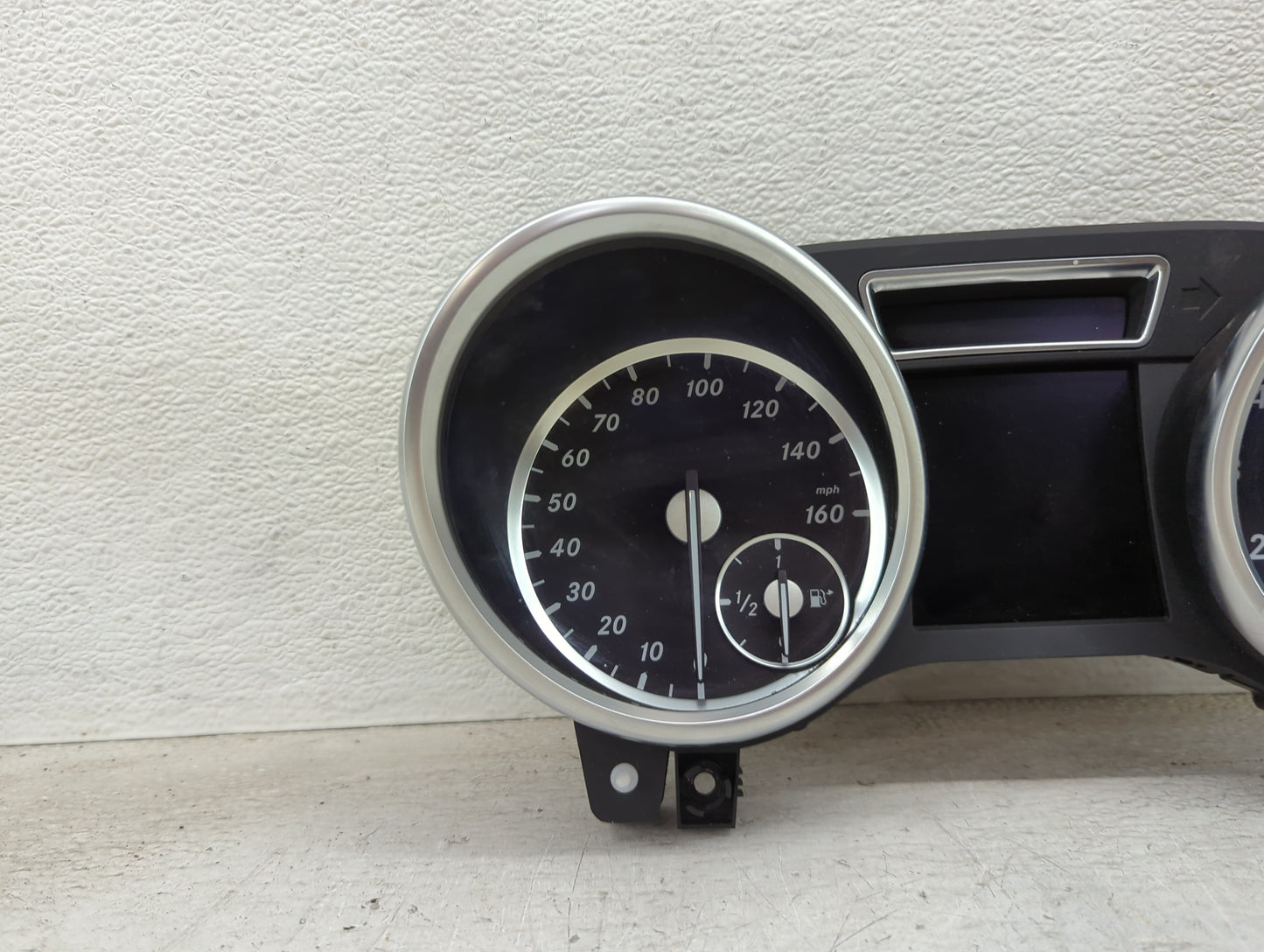 2014 Mercedes-Benz Ml350 Instrument Cluster Speedometer Gauges P/N:A1669006910 0263683187, A1669019601, A1729027704 Miles:43