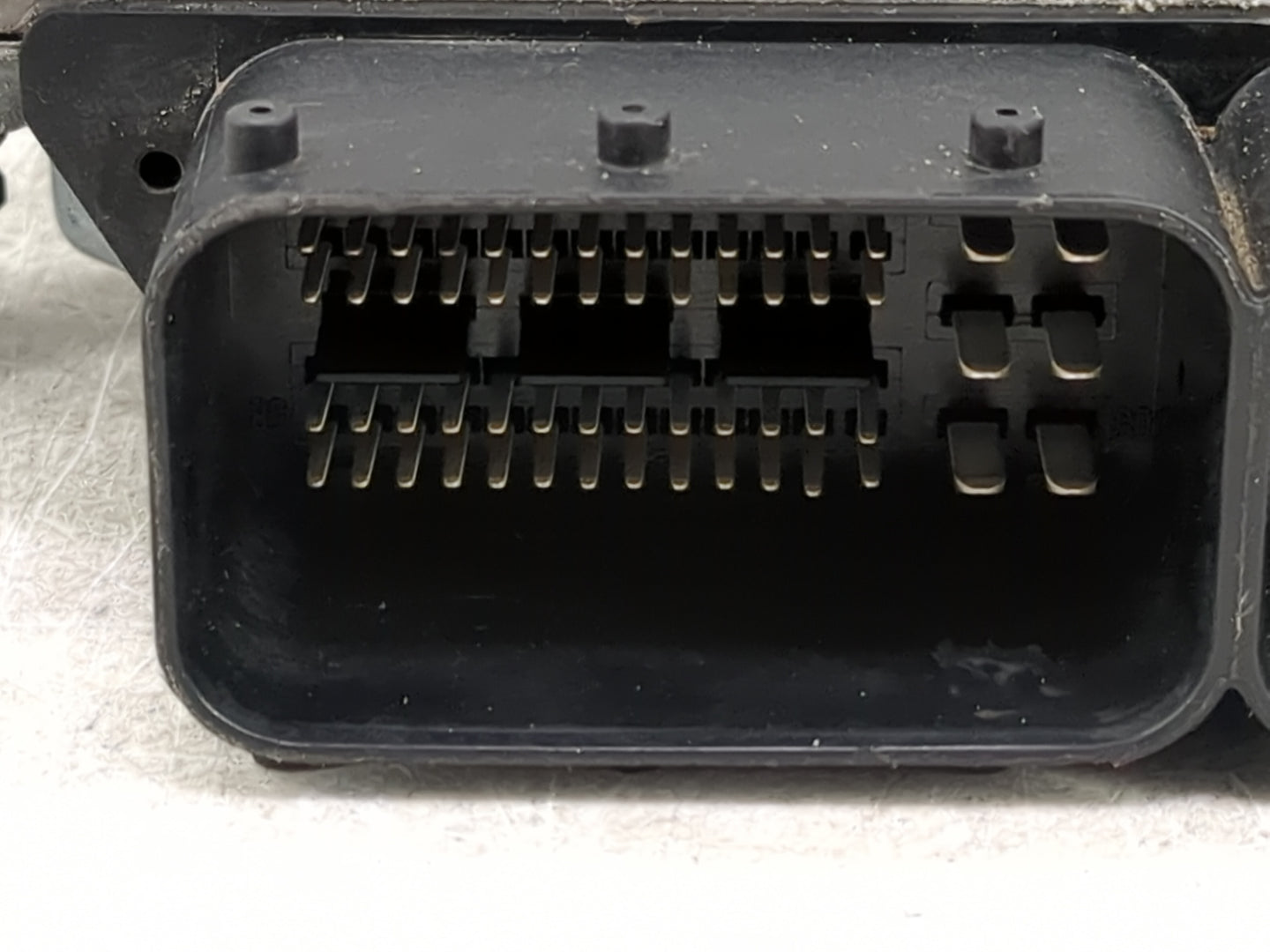 2014 Mercedes-Benz Ml550 PCM Engine Control Computer ECU ECM PCU OEM P/N:A2789001300 0261S07813 Fits OEM Used Auto Parts - O
