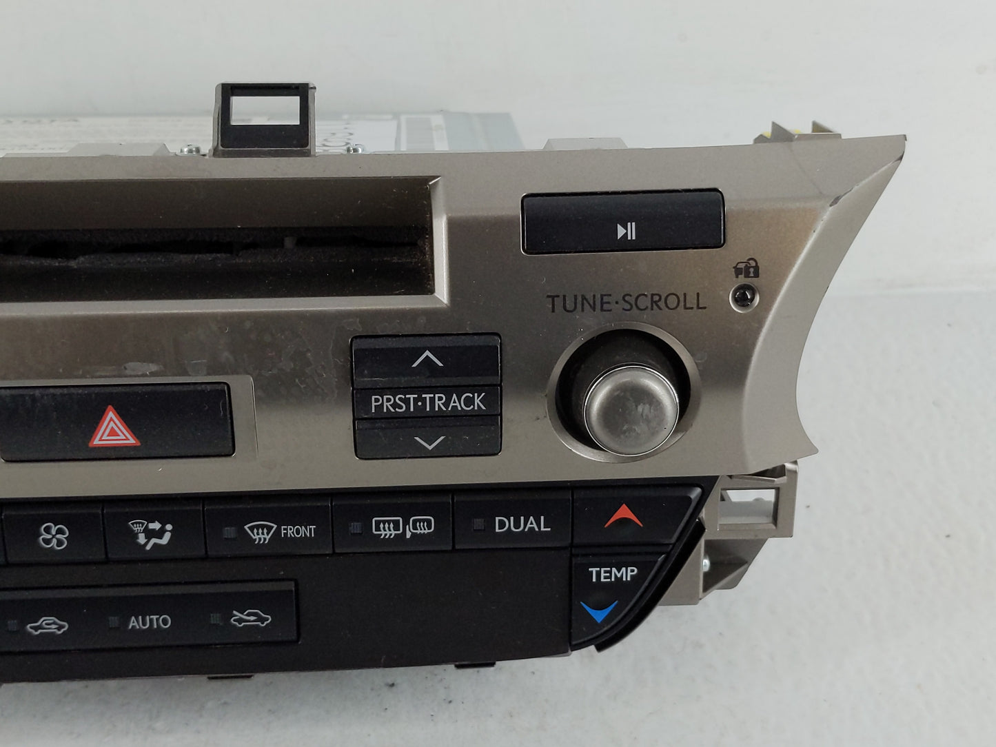 2014 Mercedes-Benz S350 Radio AM FM Cd Player Receiver Replacement P/N:86140-33061 Fits Fits 2013 OEM Used Auto Parts - Oemu