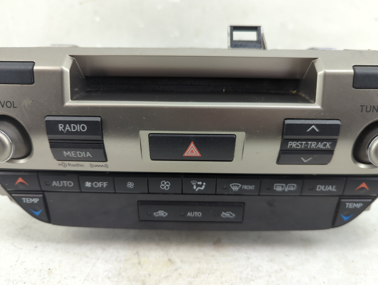 2014 Mercedes-Benz S350 Radio AM FM Cd Player Receiver Replacement P/N:86140-33061 Fits Fits 2013 OEM Used Auto Parts - Oemu