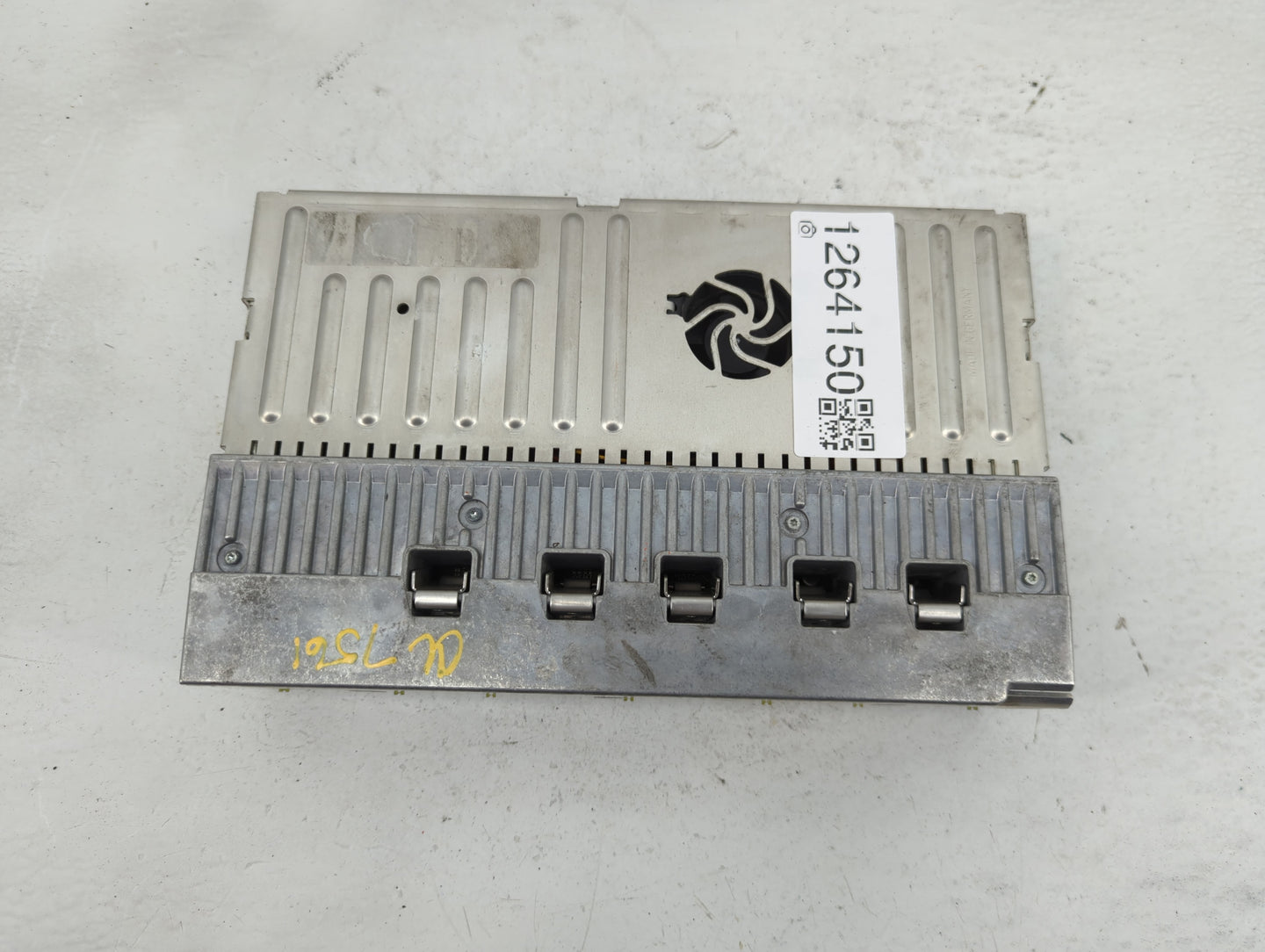2014 Mercedes-Benz S550 Radio AM FM Cd Player Receiver Replacement P/N:A 221 820 67 89 Fits OEM Used Auto Parts - Oemusedaut