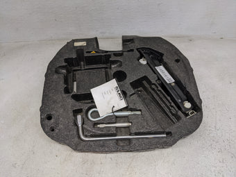 compare product 2014 Mercedes-benz Slk Spare Scissor Car Jack