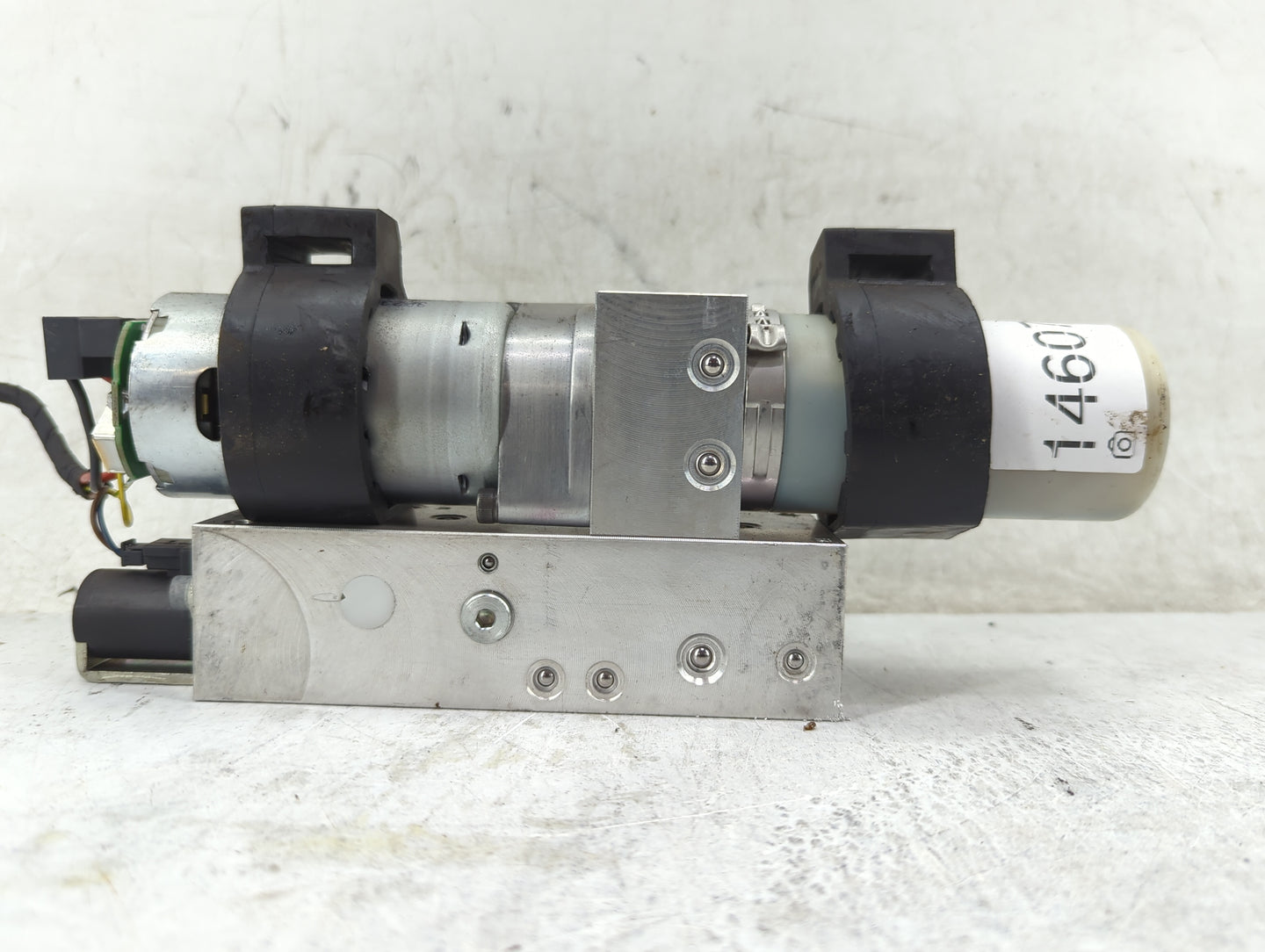 2012-2015 Mercedes-benz Slk250 Convertible Lift Motor - Oemusedautoparts1.com