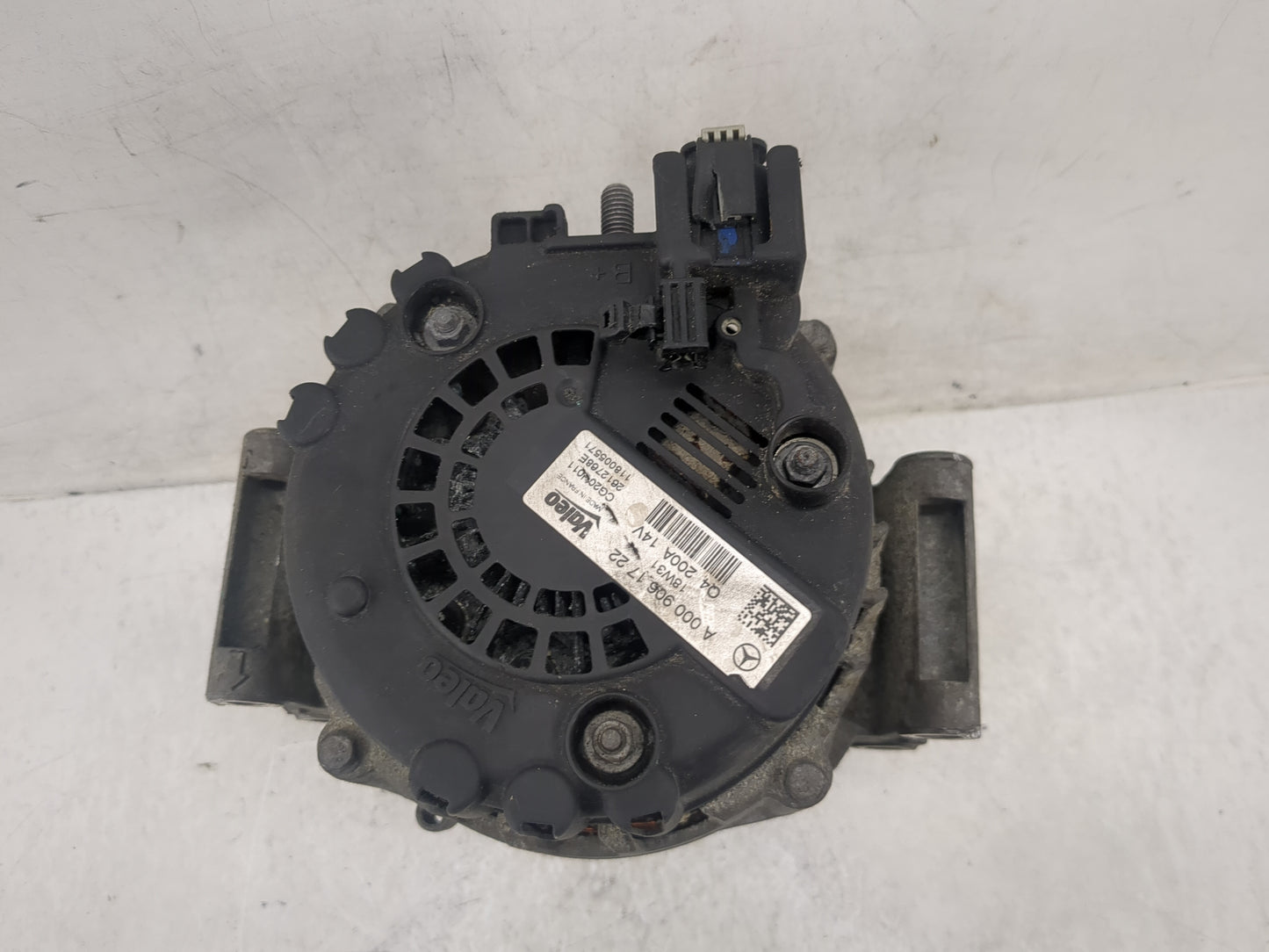 2014 Mercedes-Benz Sprinter 2500 Alternator Replacement Generator Charging Assembly Engine OEM P/N:0009061722 Fits OEM Used 