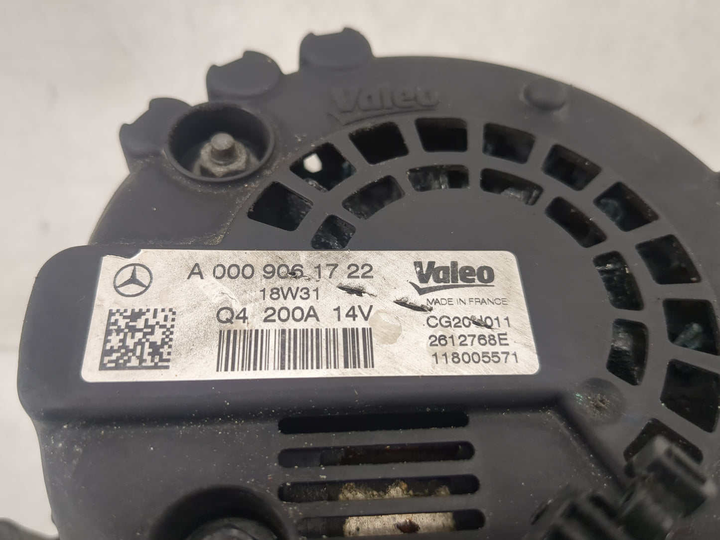 2014 Mercedes-Benz Sprinter 2500 Alternator Replacement Generator Charging Assembly Engine OEM P/N:0009061722 Fits OEM Used 