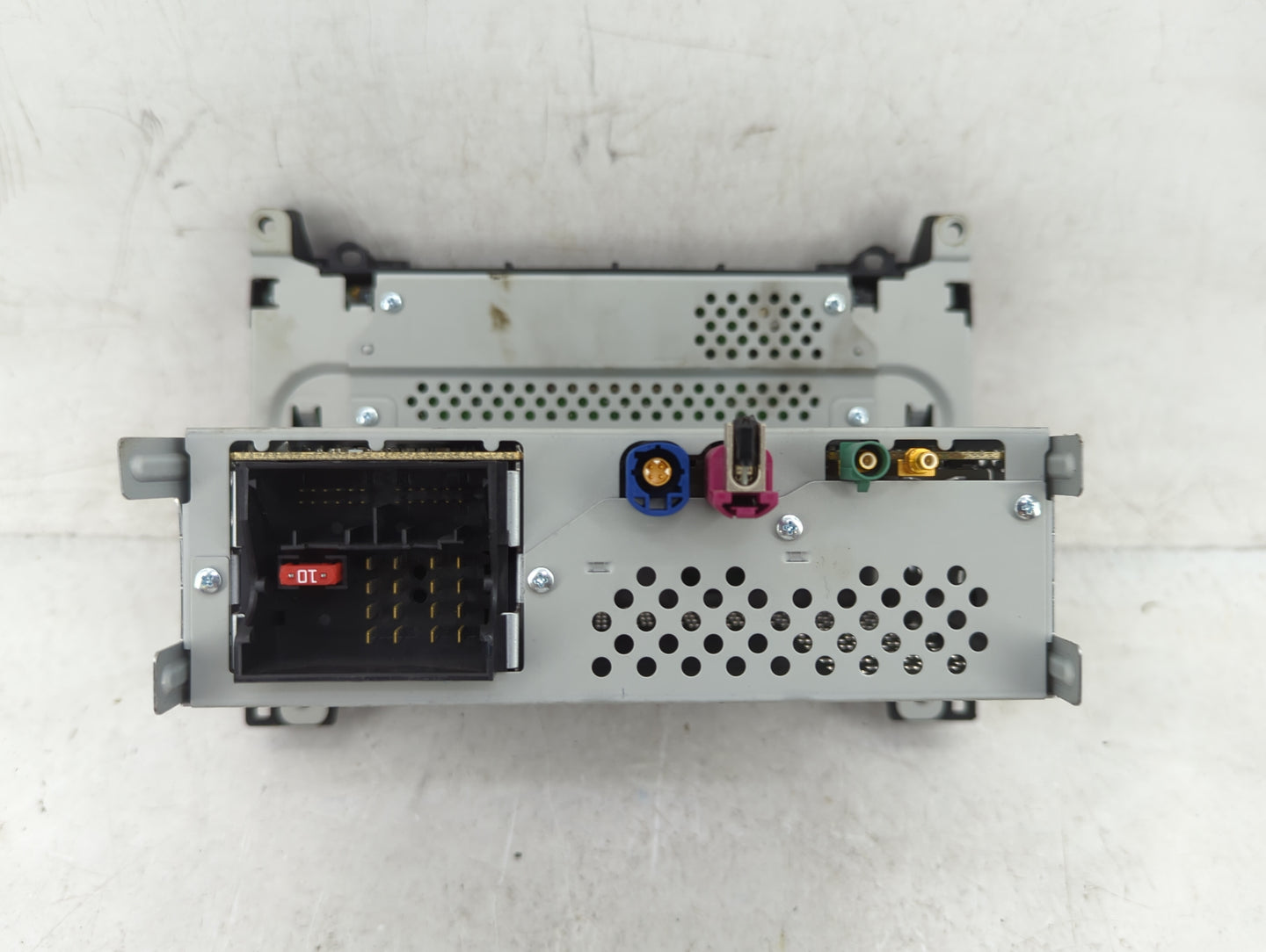 2014 Mercedes-Benz Sprinter 2500 Radio AM FM Cd Player Receiver Replacement P/N:A9069004301 Fits OEM Used Auto Parts - Oemus