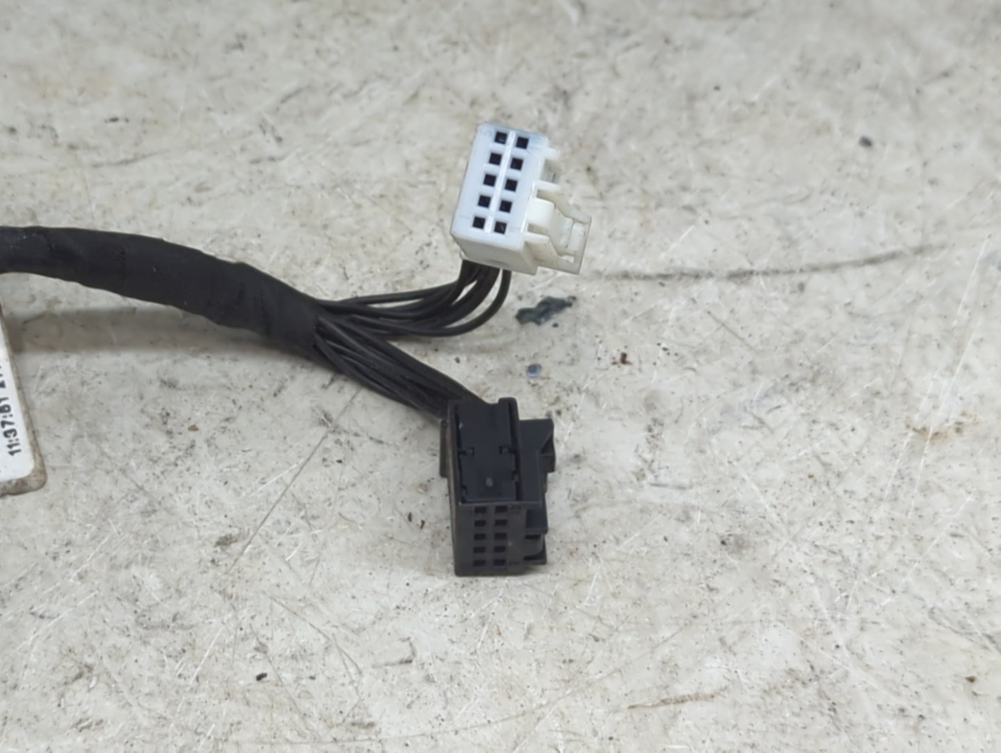 2014 Mercedes C-Class Driver Side View Mirror - Left Door Mirror OEM Used - Oemusedautoparts1.com
