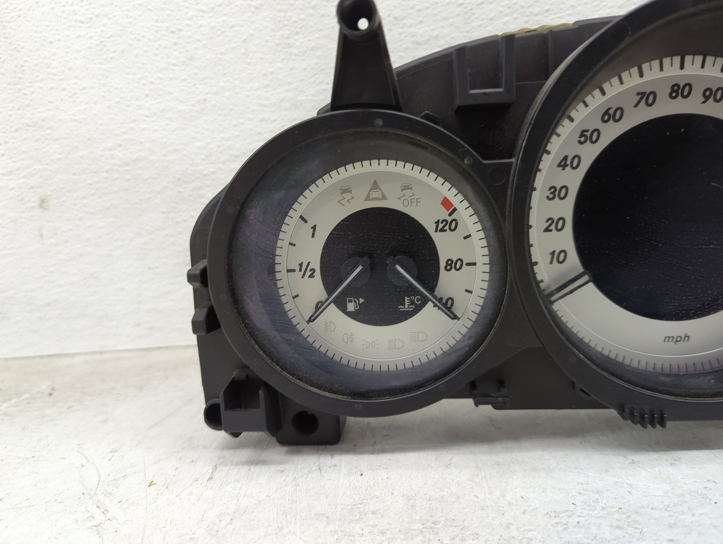 2014 Mercedes C-Class Instrument Cluster Speedometer Gauges P/N:A2C87297000 A2049005213, 2049017002 Miles:94K Fits Fits 2015