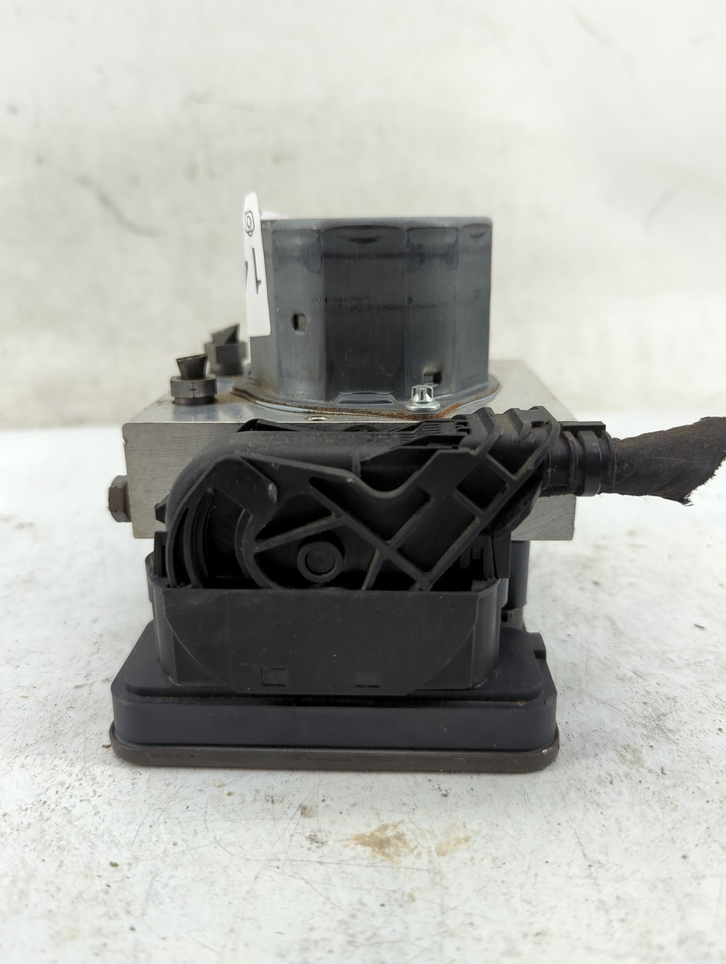 2014 Mercedes E-Class ABS Pump Control Module Replacement P/N:A2124310848 269632, 0265243816 Fits OEM Used Auto Parts - Oemu