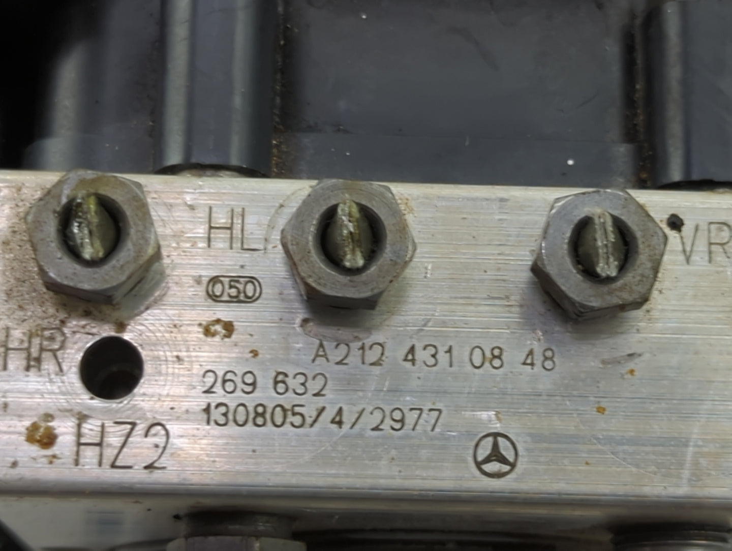 2014 Mercedes E-Class ABS Pump Control Module Replacement P/N:A2124310848 269632, 0265243816 Fits OEM Used Auto Parts - Oemu
