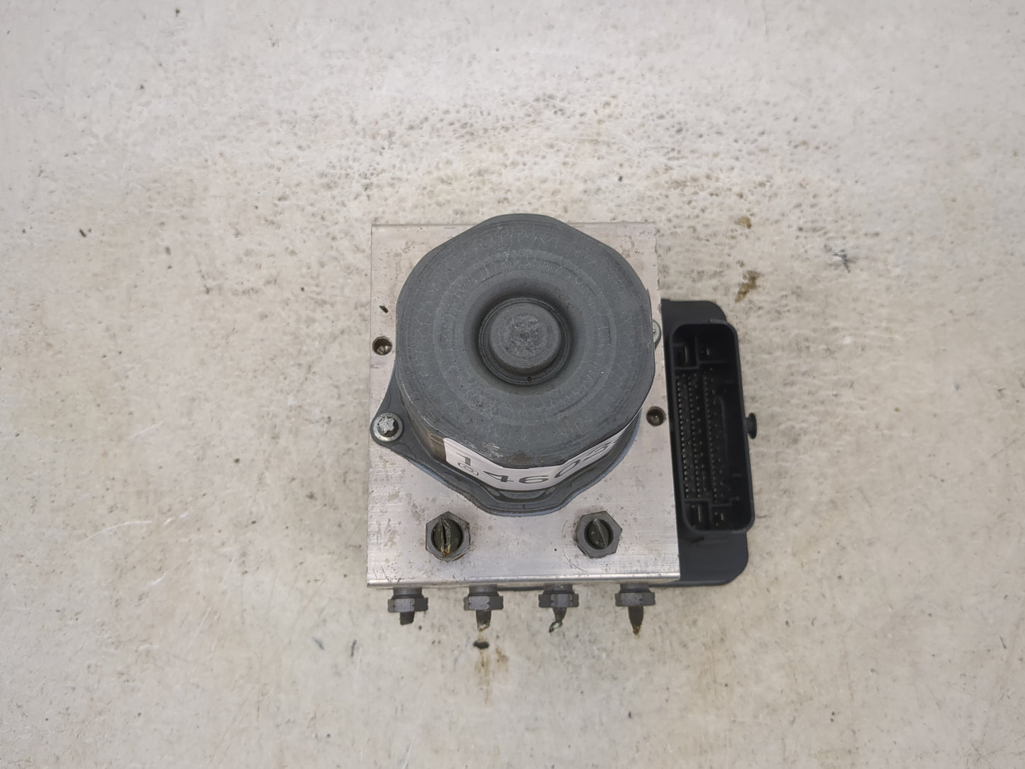 2014 Mercedes E-Class ABS Pump Control Module Replacement P/N:A2124310848 269632, 0265243816 Fits OEM Used Auto Parts - Oemu