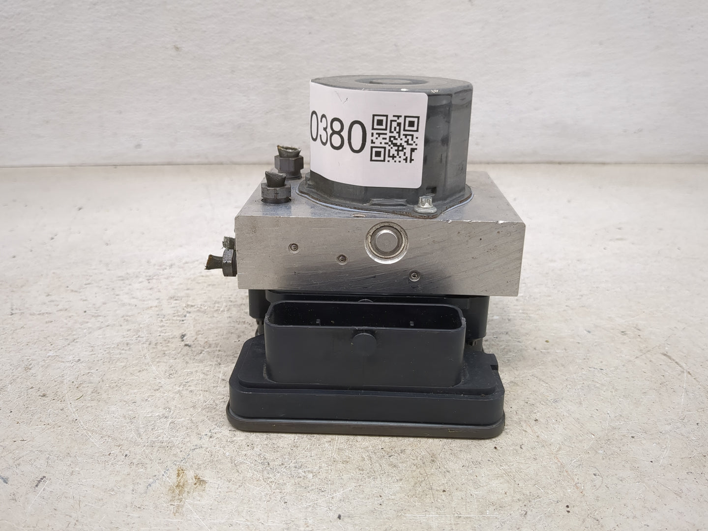 2014 Mercedes E-Class ABS Pump Control Module Replacement P/N:A2124310848 269632, 0265243816 Fits OEM Used Auto Parts - Oemu