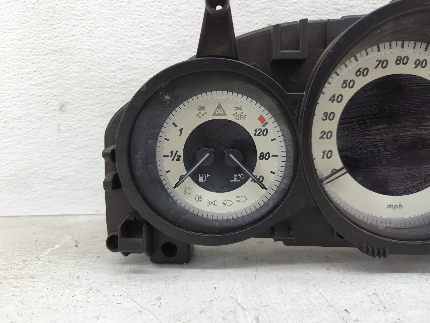 2014 Mercedes Benz E Class Instrument Cluster Speedometer Gauges P/N:A2129000925 A2C53435305, A2C30473300, A2087306100 Miles