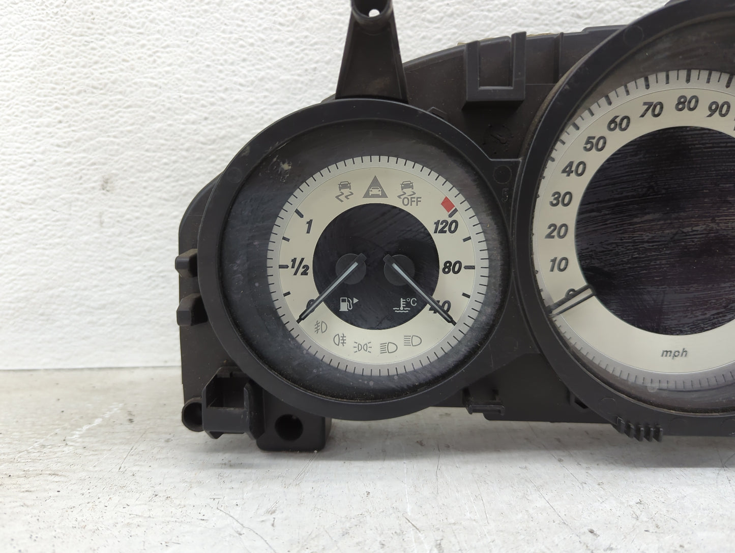 2014 Mercedes Benz E Class Instrument Cluster Speedometer Gauges P/N:A2129000925 A2C53435305, A2C30473300, A2087306100 Miles