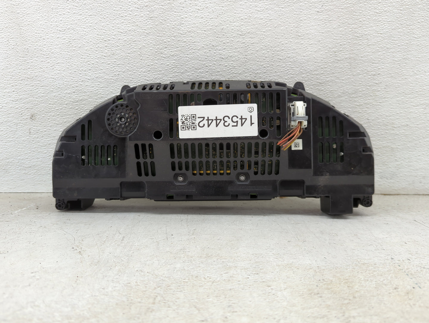 2014 Mercedes Benz E Class Instrument Cluster Speedometer Gauges P/N:A2129000925 A2C53435305, A2C30473300, A2087306100 Miles