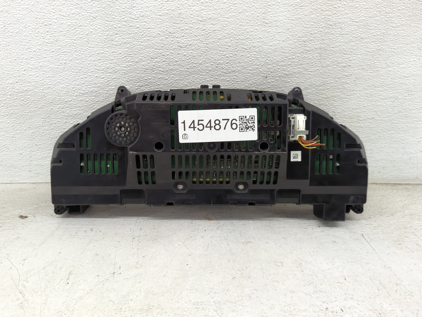 2014 Mercedes Benz E Class Instrument Cluster Speedometer Gauges P/N:A2129000925 A2C53435305, A2C30473300, A2087306100 Miles
