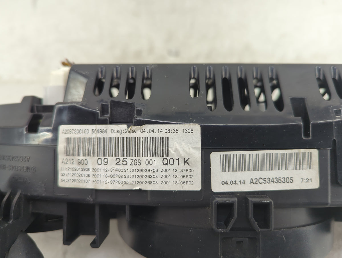 2014 Mercedes Benz E Class Instrument Cluster Speedometer Gauges P/N:A2129000925 A2C53435305, A2C30473300 Miles:134K Fits OE