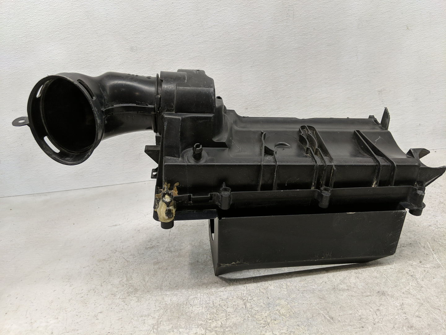 2008-2014 Mini Cooper Air Cleaner Intake-duct Hose Tube - Oemusedautoparts1.com