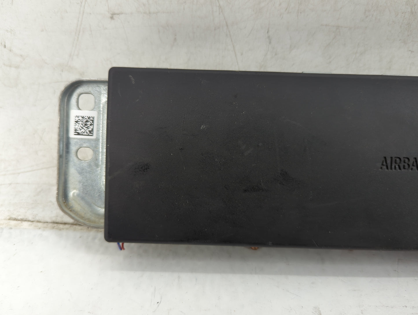 2014 Mini Cooper Air Bag Passenger Right Knee OEM P/N:0589-P1-00356 Fits OEM Used Auto Parts - Oemusedautoparts1.com