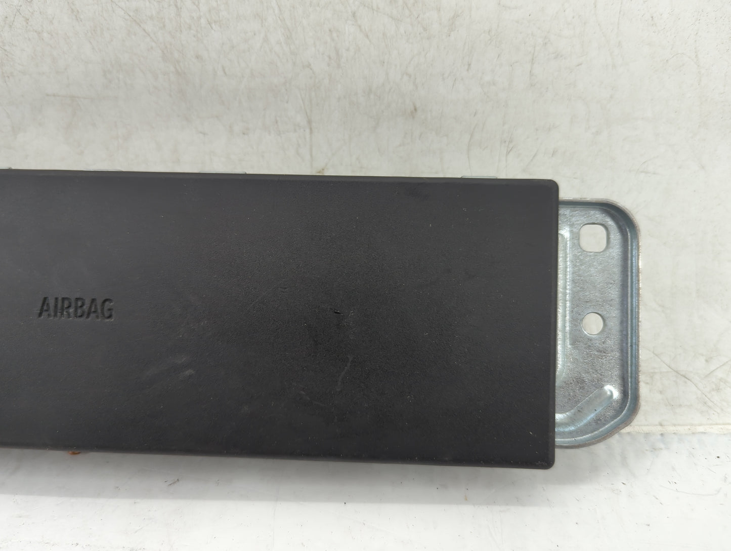 2014 Mini Cooper Air Bag Passenger Right Knee OEM P/N:0589-P1-00356 Fits OEM Used Auto Parts - Oemusedautoparts1.com