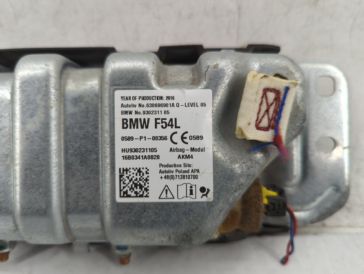 2014 Mini Cooper Air Bag Passenger Right Knee OEM P/N:0589-P1-00356 Fits OEM Used Auto Parts - Oemusedautoparts1.com