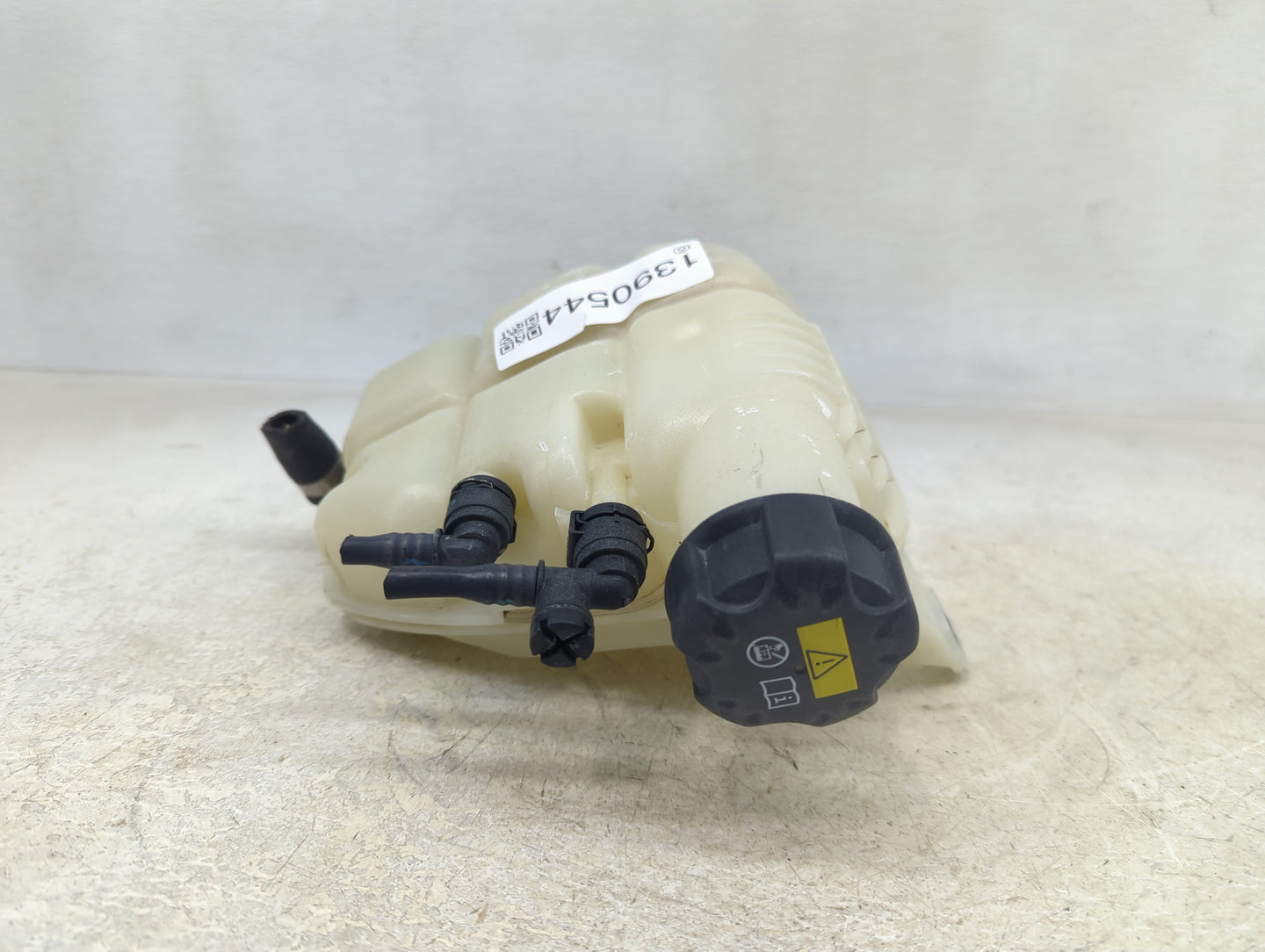 Mini Cooper Radiator Coolant Overflow Expansion Tank Bottle 1390544 - Oemusedautoparts1.com