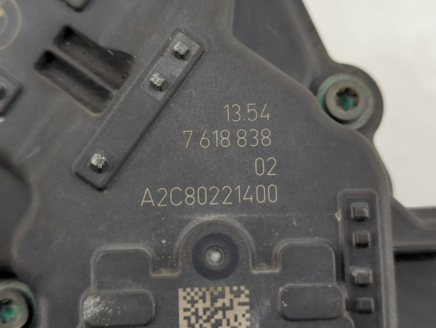 2016-2019 Mini Cooper Throttle Body P/N:7 618 838 Fits Fits 2014 2015 2016 2017 2018 2019 OEM Used Auto Parts - Oemusedautop