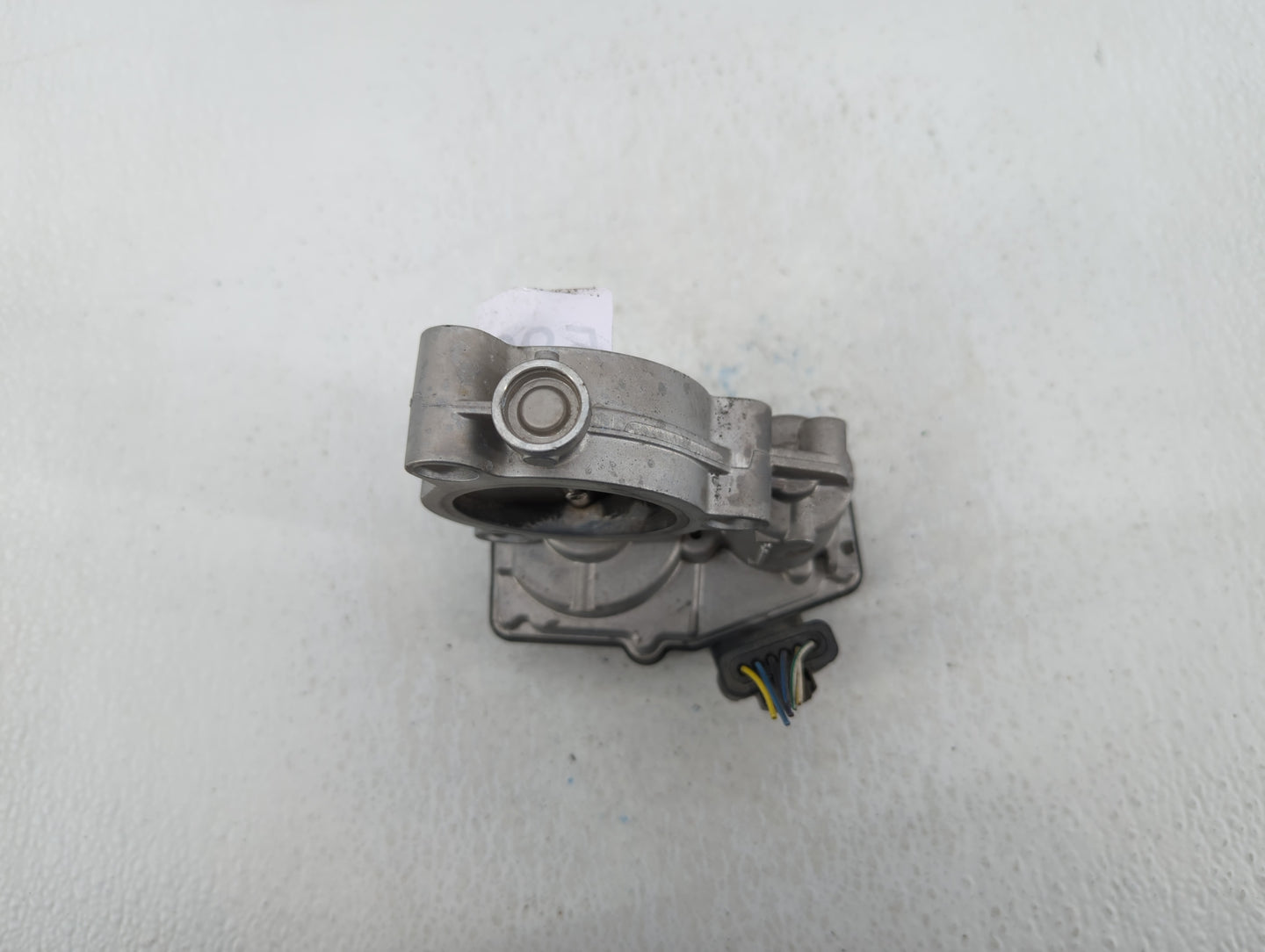 2016-2019 Mini Cooper Throttle Body P/N:7 618 838 Fits Fits 2014 2015 2016 2017 2018 2019 OEM Used Auto Parts - Oemusedautop