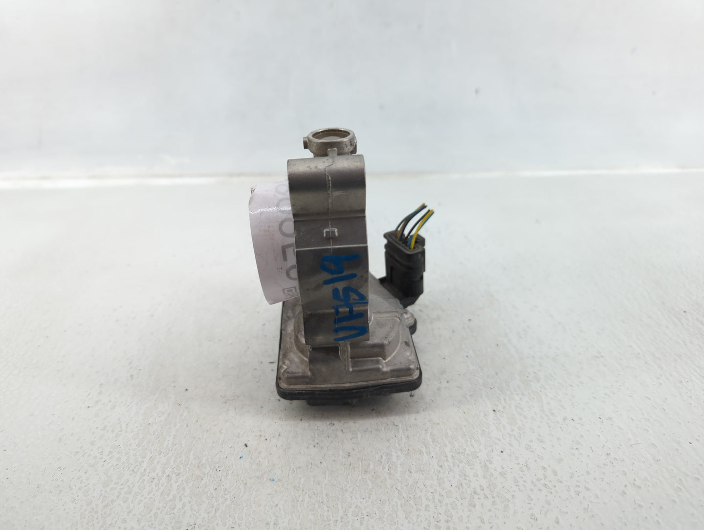 2016-2019 Mini Cooper Throttle Body P/N:7 618 838 Fits Fits 2014 2015 2016 2017 2018 2019 OEM Used Auto Parts - Oemusedautop