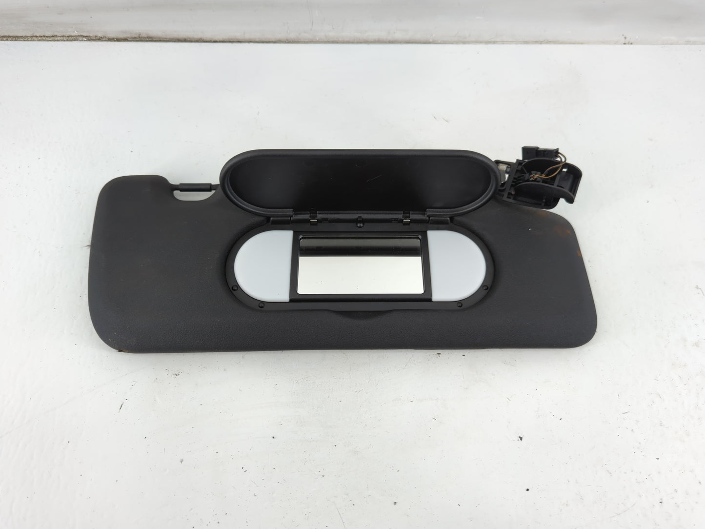 2014 Mini Cooper Sun Visor Shade Replacement Passenger Right Mirror Fits OEM Used Auto Parts - Oemusedautoparts1.com