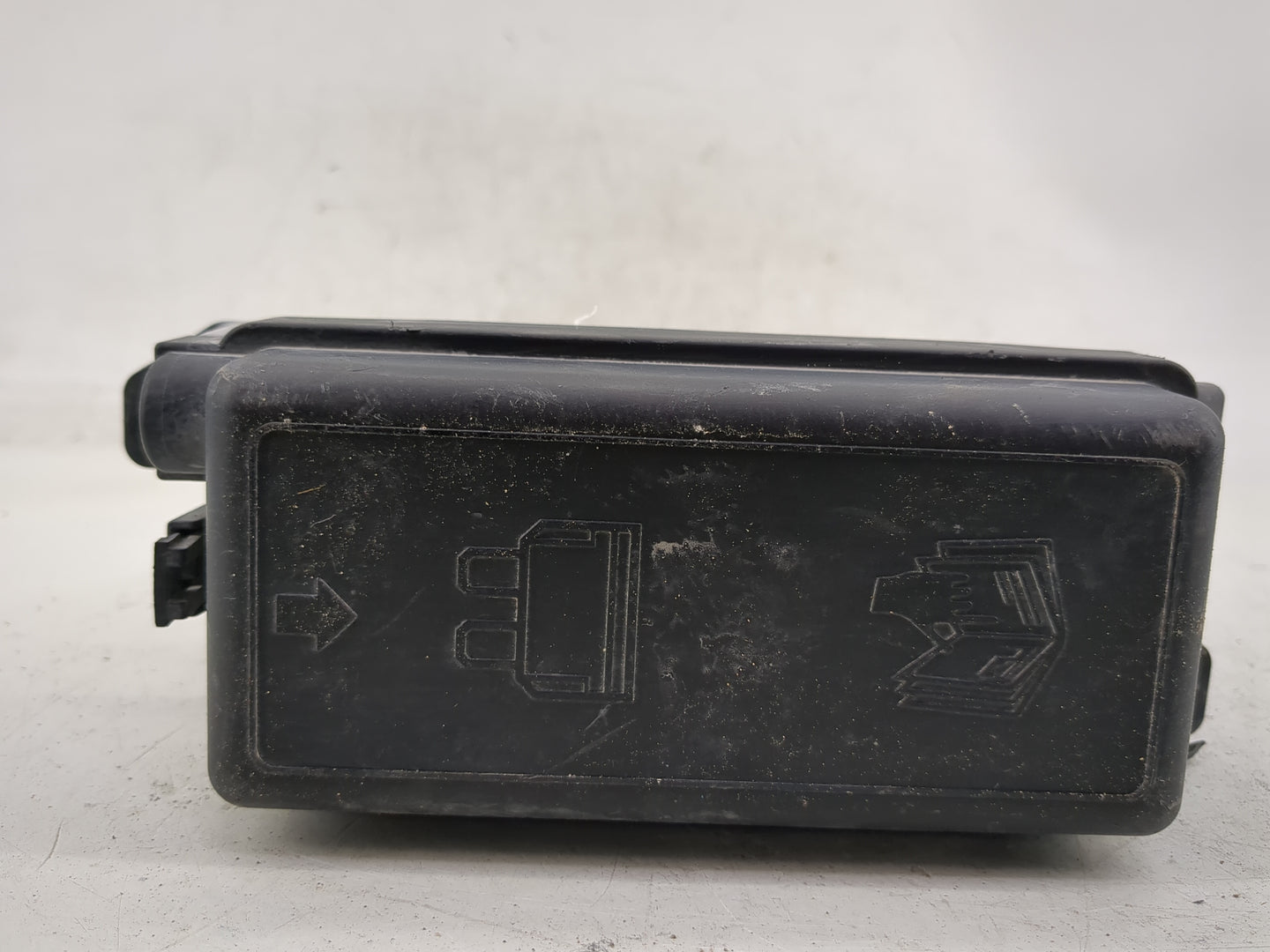 2012-2016 Mini Cooper Countryman Fusebox Fuse Box Panel Relay Module P/N:9240943-02 9240946-01 Fits OEM Used Auto Parts - Oe