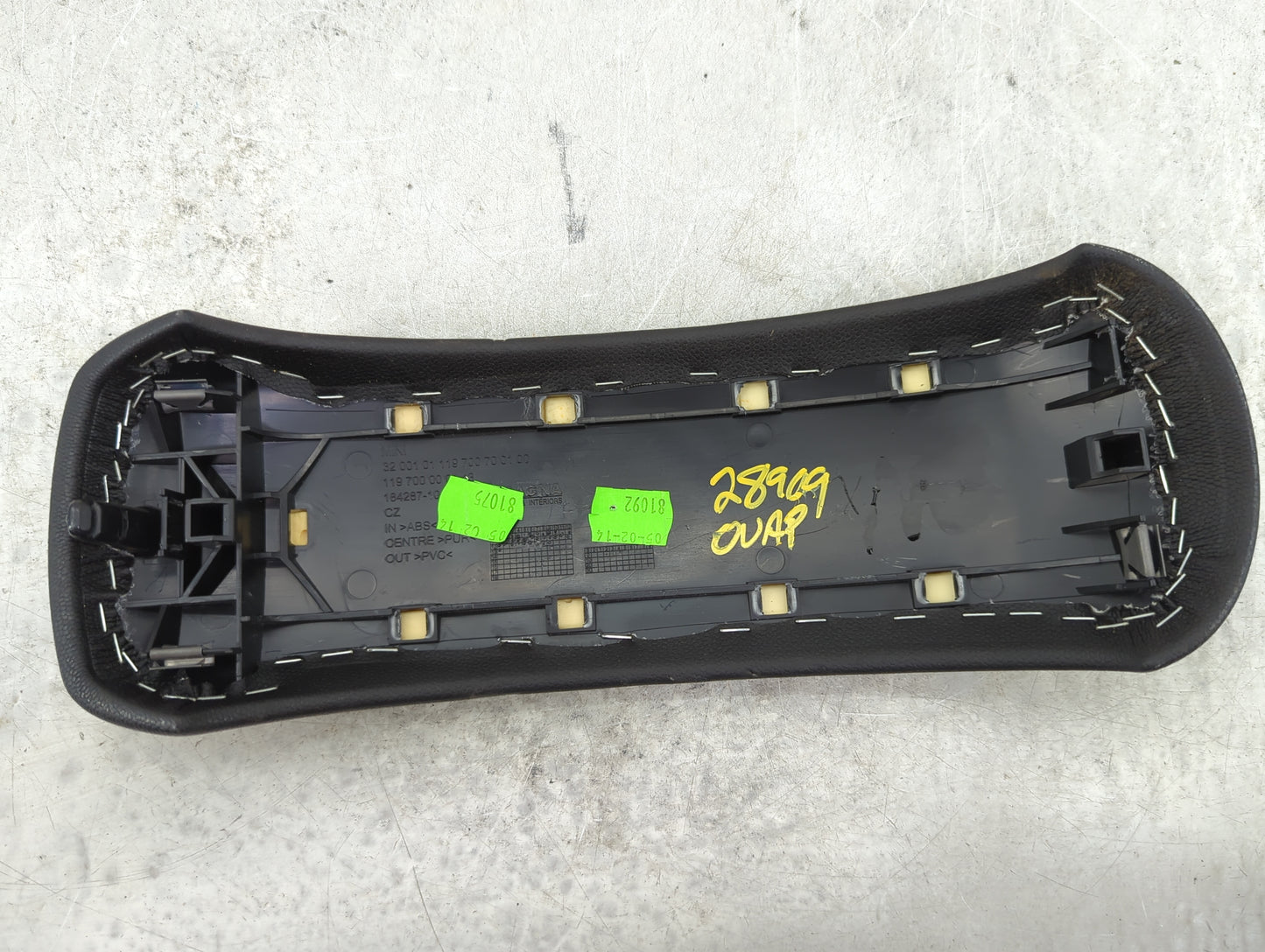 2013-2016 Mini Cooper Paceman Center Console Armrest Cover Lid Fits Fits 2011 2012 2013 2014 2015 2016 OEM Used Auto Parts -