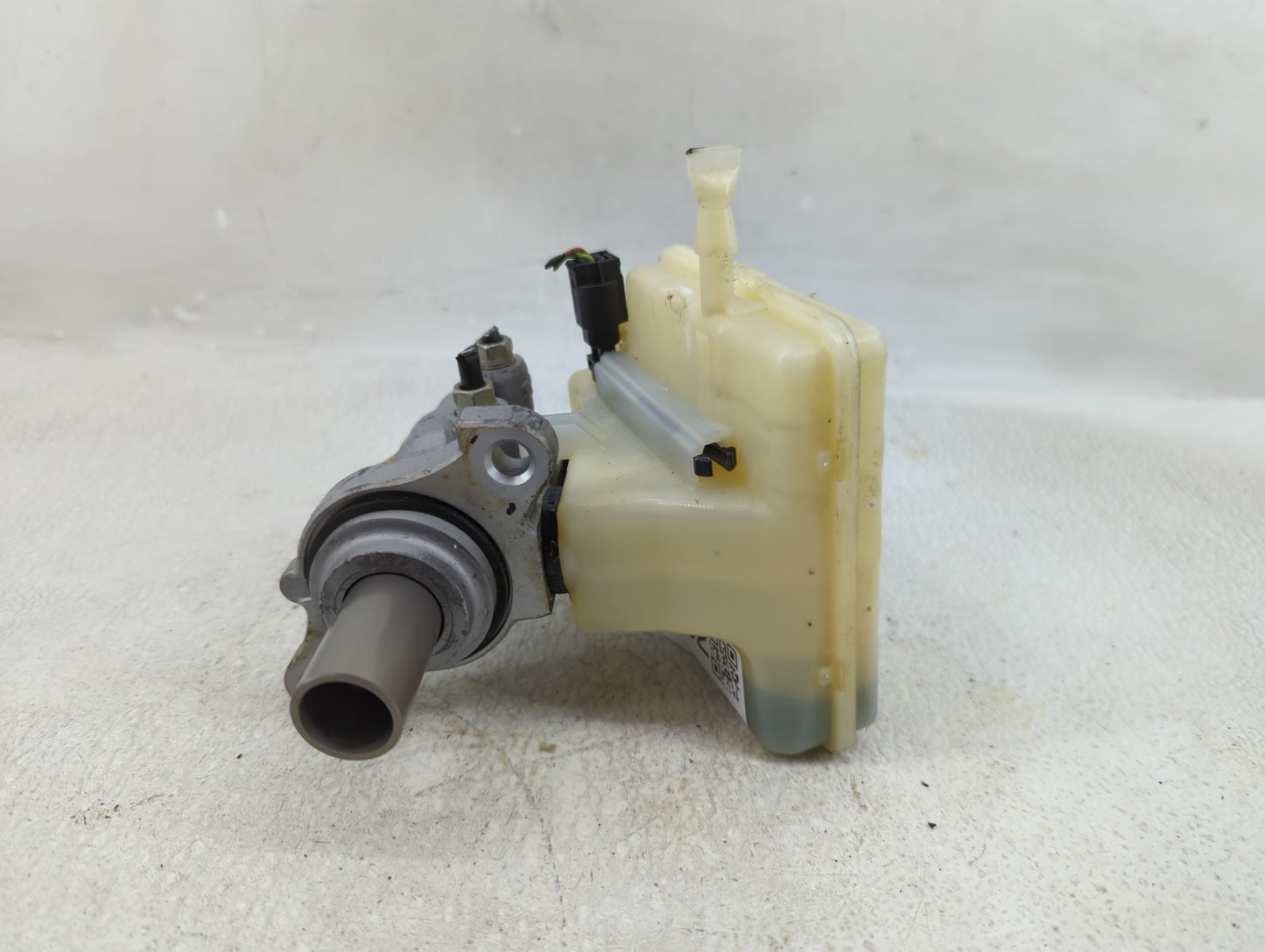 2013-2016 Mini Cooper Paceman Brake Master Cylinder - Oemusedautoparts1.com