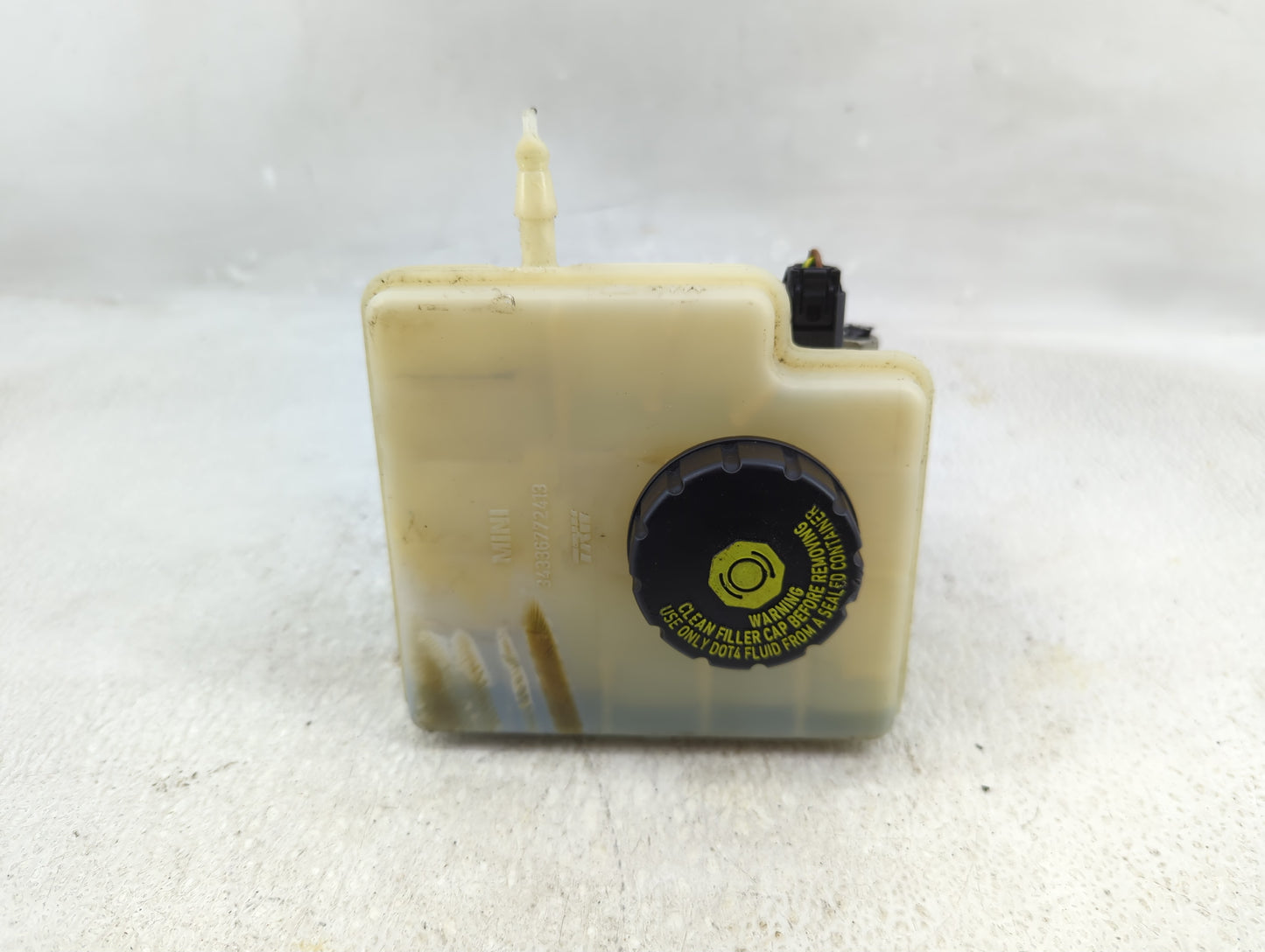 2013-2016 Mini Cooper Paceman Brake Master Cylinder - Oemusedautoparts1.com