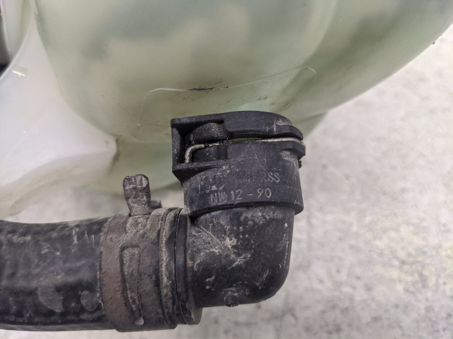 2013 Mini Cooper Paceman Radiator Coolant Overflow Expansion Tank Bottle - Oemusedautoparts1.com