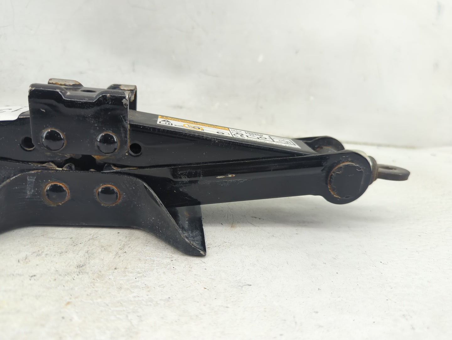 2014 Mitsubishi Lancer Spare Scissor Car Jack - Oemusedautoparts1.com