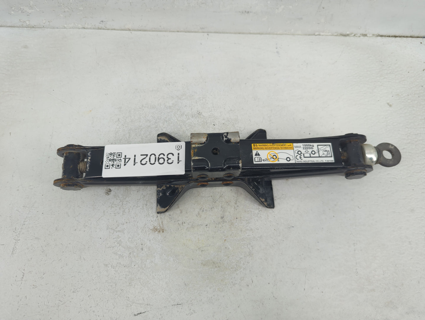 2014 Mitsubishi Lancer Spare Scissor Car Jack - Oemusedautoparts1.com