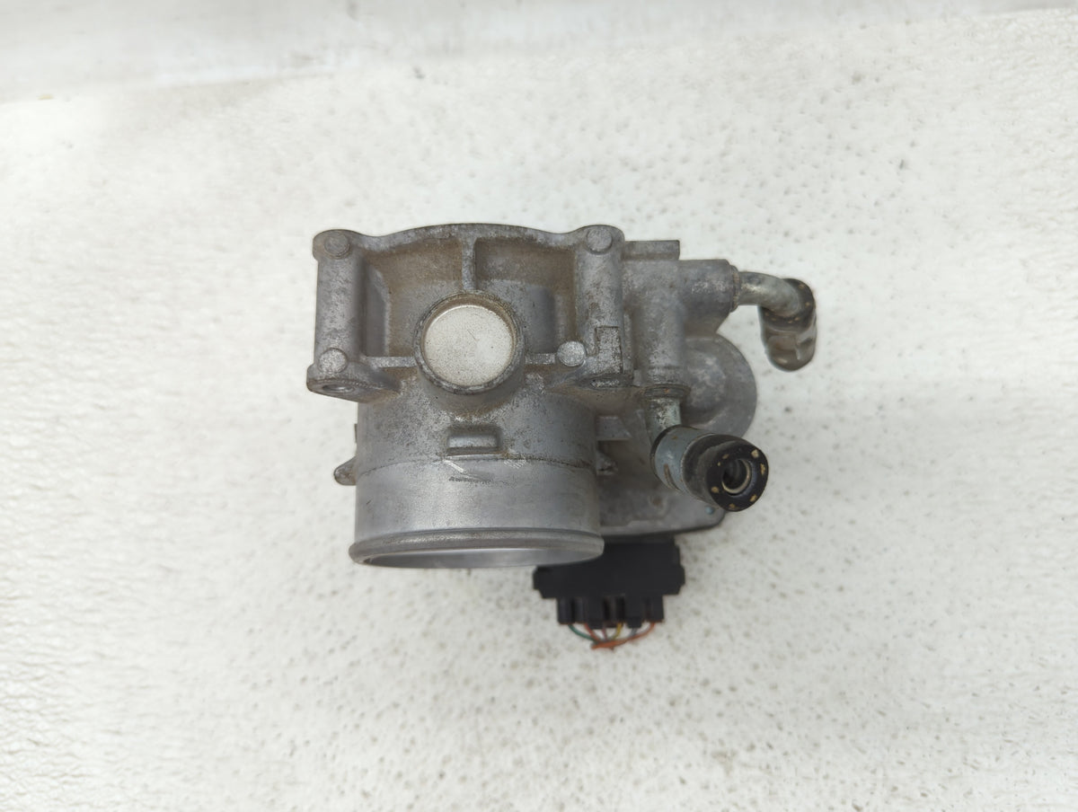 2013-2017 Mitsubishi Lancer Throttle Body P/N:57021 B Fits Fits 2013 2014 2015 2016 2017 OEM Used Auto Parts - Oemusedautopa