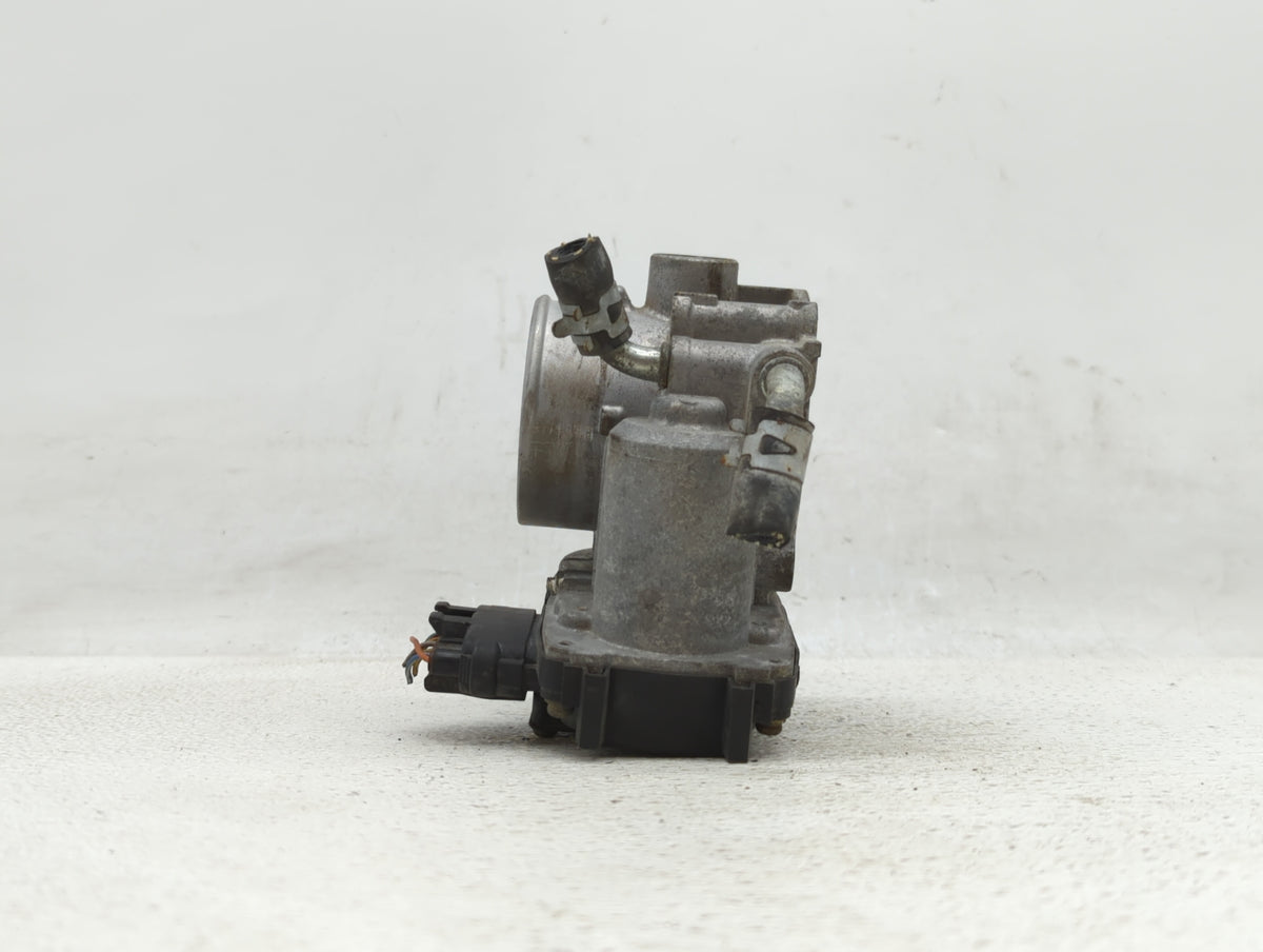 2013-2017 Mitsubishi Lancer Throttle Body P/N:57021 B Fits Fits 2013 2014 2015 2016 2017 OEM Used Auto Parts - Oemusedautopa