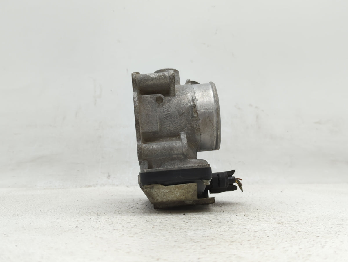 2013-2017 Mitsubishi Lancer Throttle Body P/N:57021 B Fits Fits 2013 2014 2015 2016 2017 OEM Used Auto Parts - Oemusedautopa