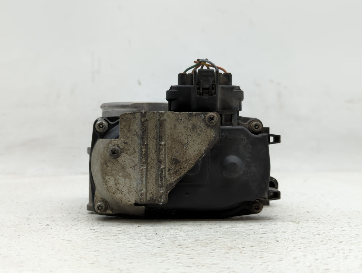 2013-2017 Mitsubishi Lancer Throttle Body P/N:57021 B Fits Fits 2013 2014 2015 2016 2017 OEM Used Auto Parts - Oemusedautopa