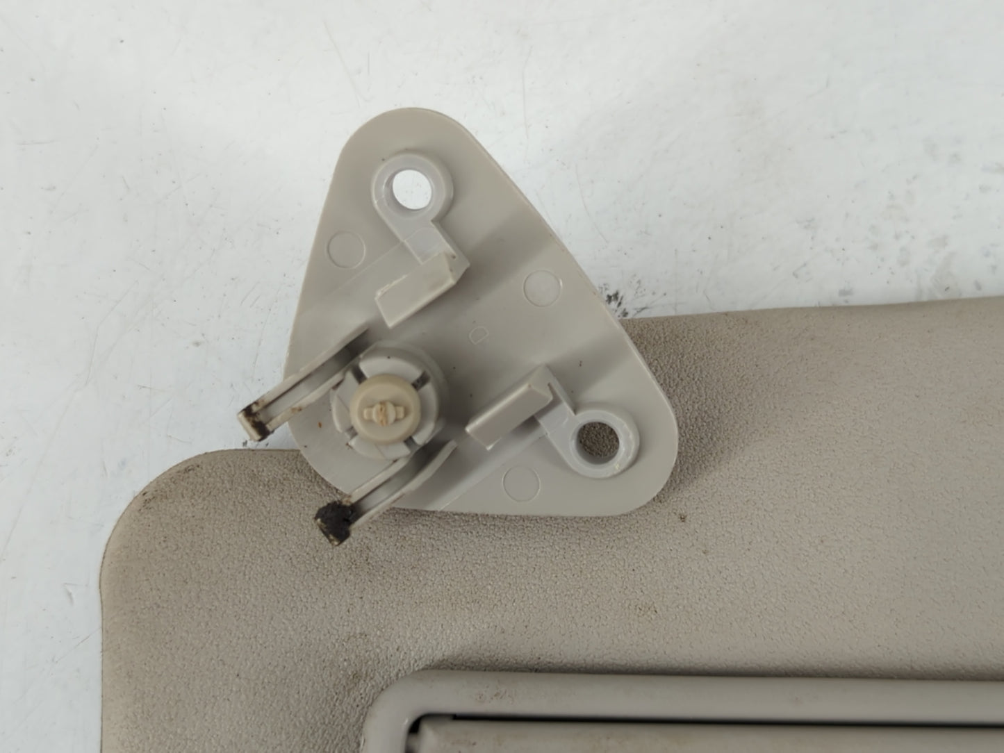 2014 Mitsubishi Mirage Sun Visor Shade Replacement Driver Left Mirror Fits OEM Used Auto Parts - Oemusedautoparts1.com