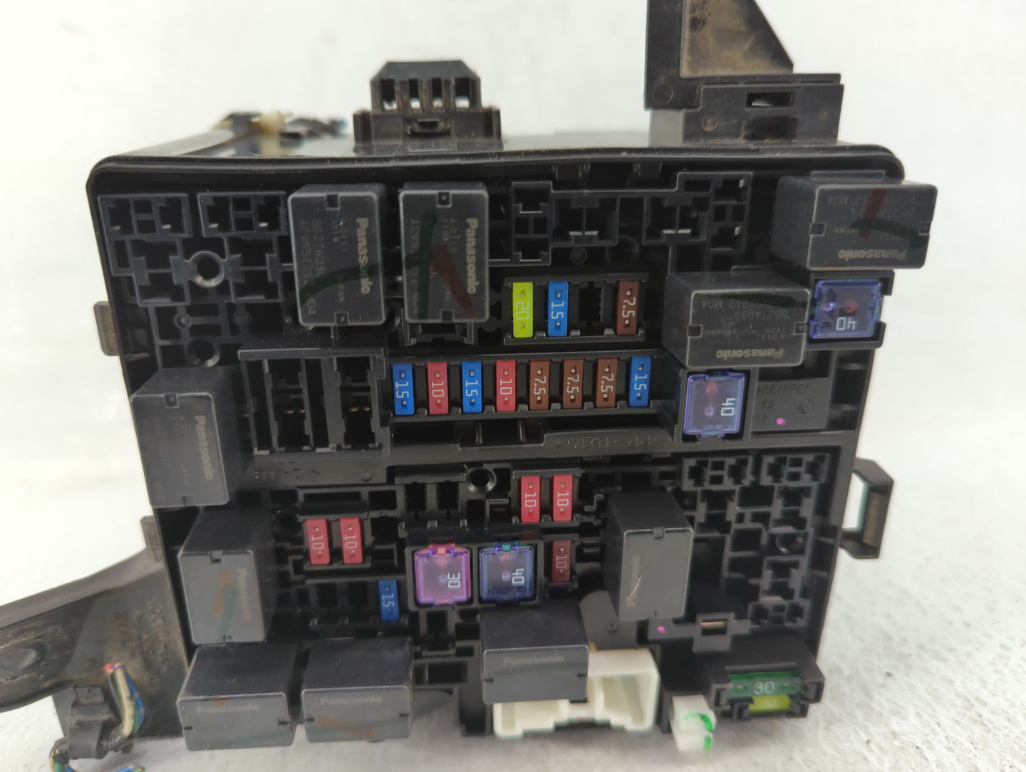2014 Mitsubishi Mirage Fusebox Fuse Box Panel Relay Module P/N:>PP-TD10< 7577 Fits OEM Used Auto Parts - Oemusedautoparts1.c