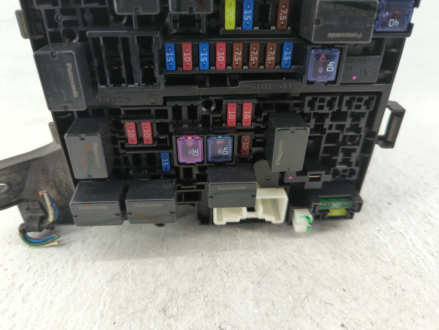 2014 Mitsubishi Mirage Fusebox Fuse Box Panel Relay Module P/N:>PP-TD10< 7577 Fits OEM Used Auto Parts - Oemusedautoparts1.c